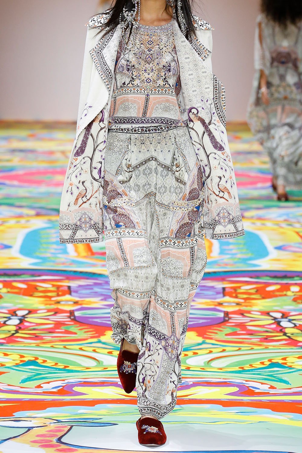 MAMA BAKSHI BUTTON BACK TOP