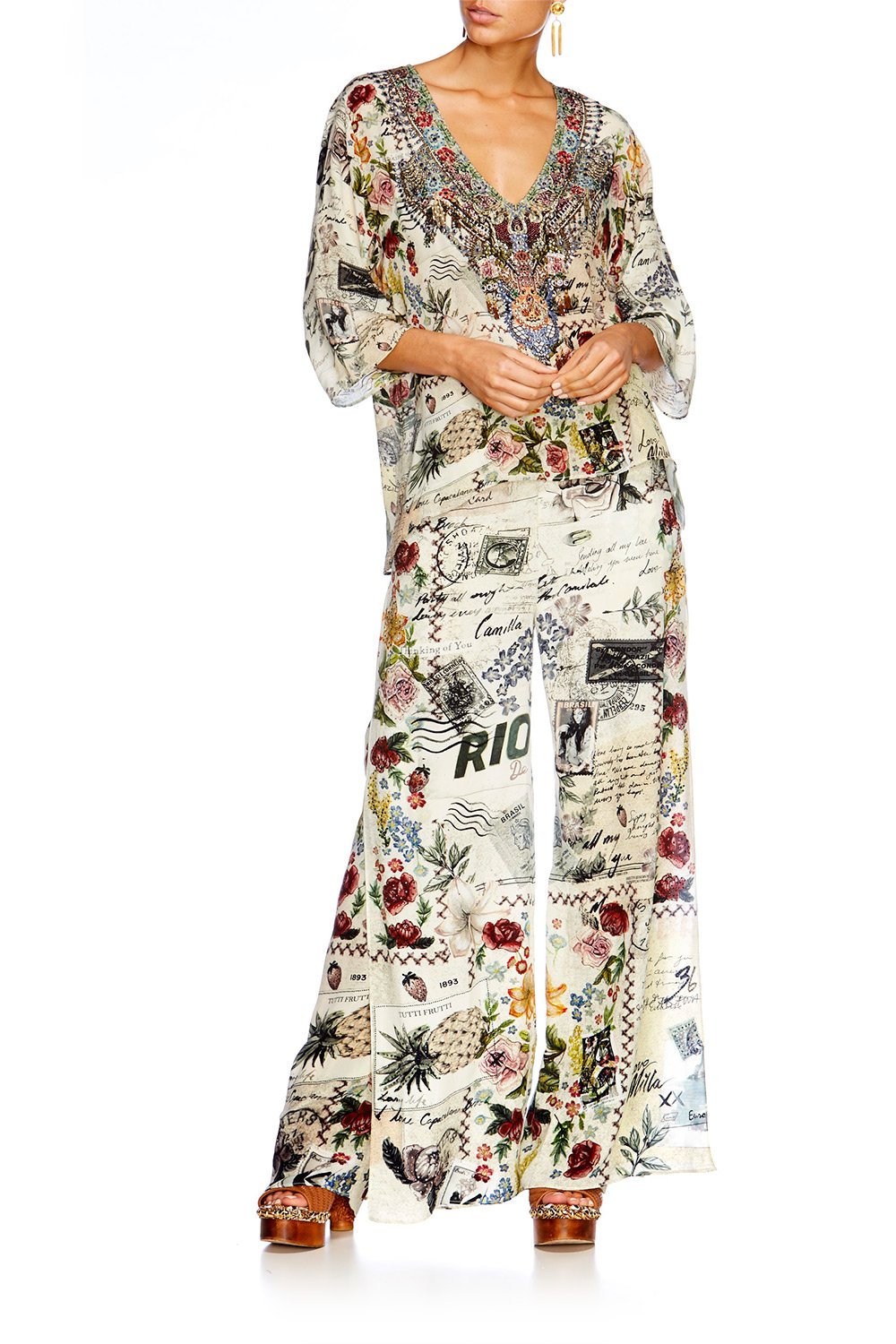 MEMORY LANE V NECK OVERSIZED BLOUSE