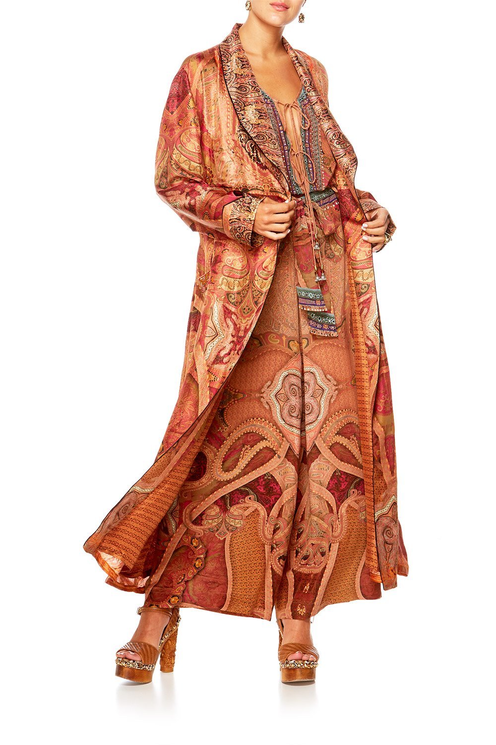 FAMILY GATHERING LONG ROBE W TIE