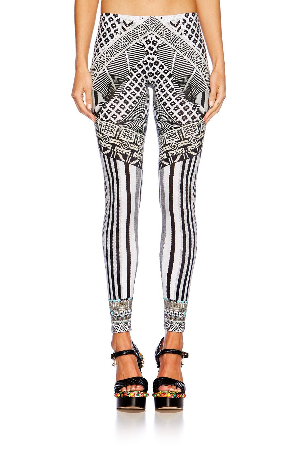 HANGING AROUND LEGGINGS