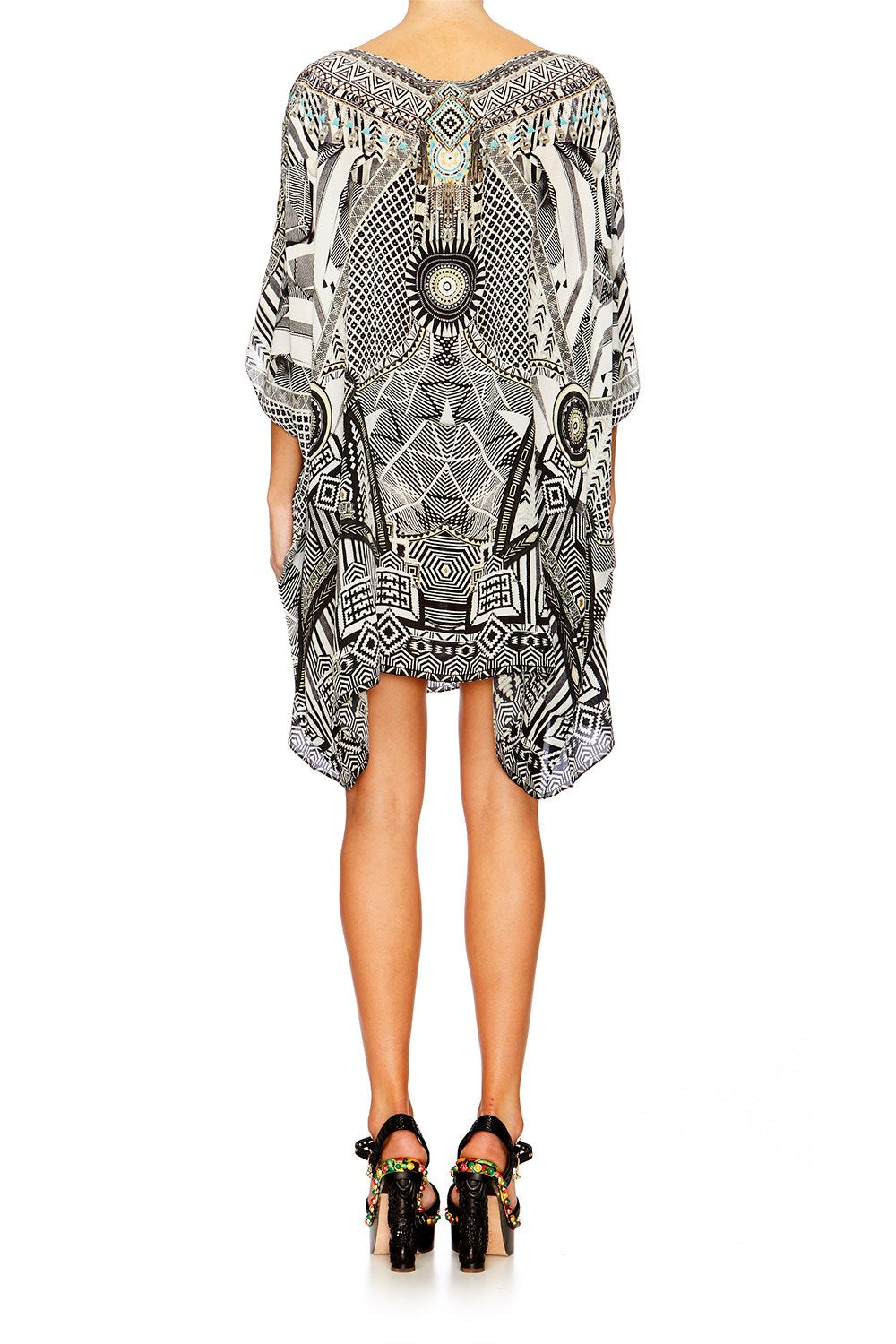 HANGING AROUND SHORT ROUND NECK KAFTAN